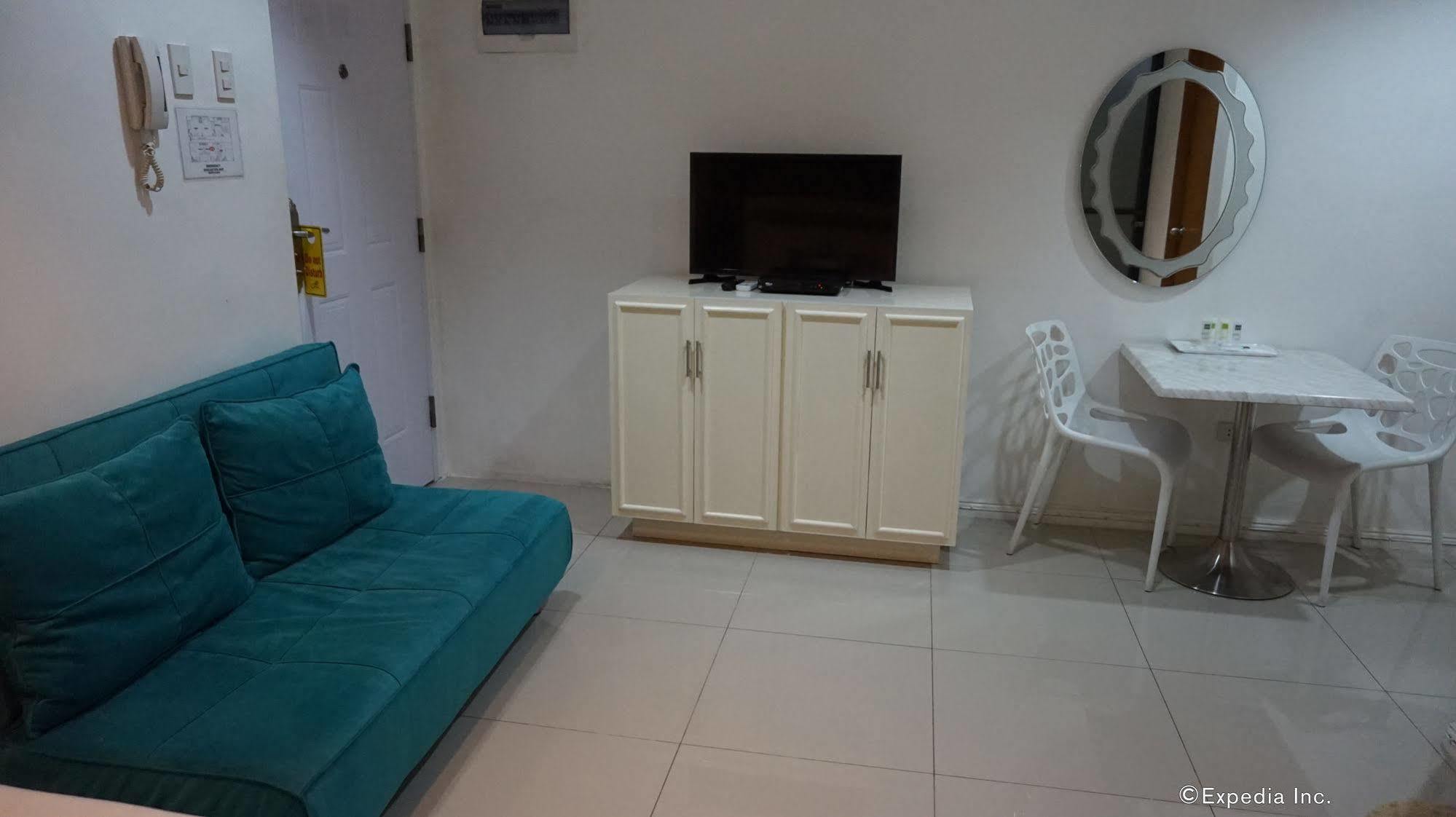Baymont Suites & Residences Paranaque City Εξωτερικό φωτογραφία