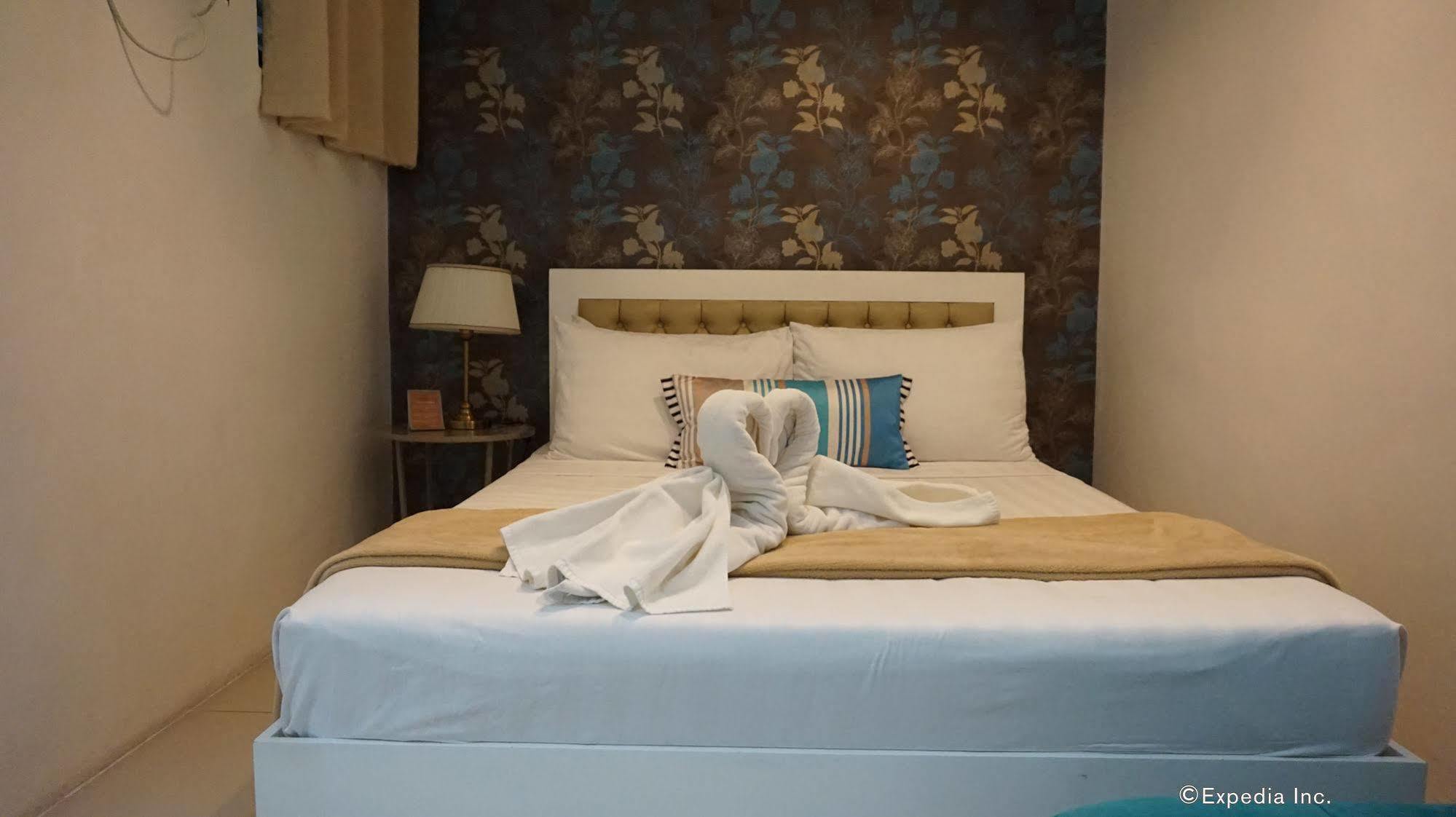 Baymont Suites & Residences Paranaque City Εξωτερικό φωτογραφία